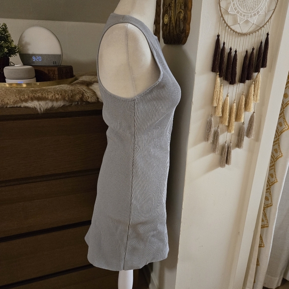Aritzia Babaton Grey blue ribbed bodycon dress - Picture 2 of 5
